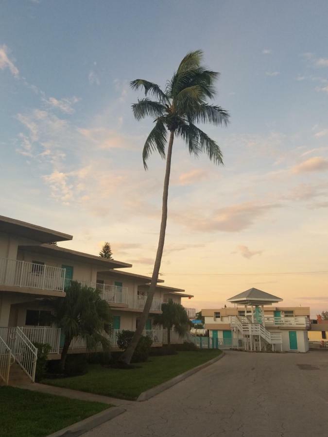 Carousel Beach Inn Fort Myers Beach Kültér fotó